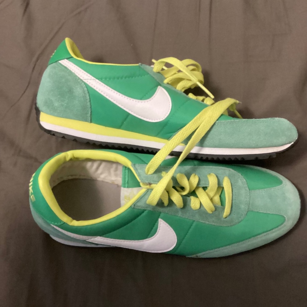 Nike classic